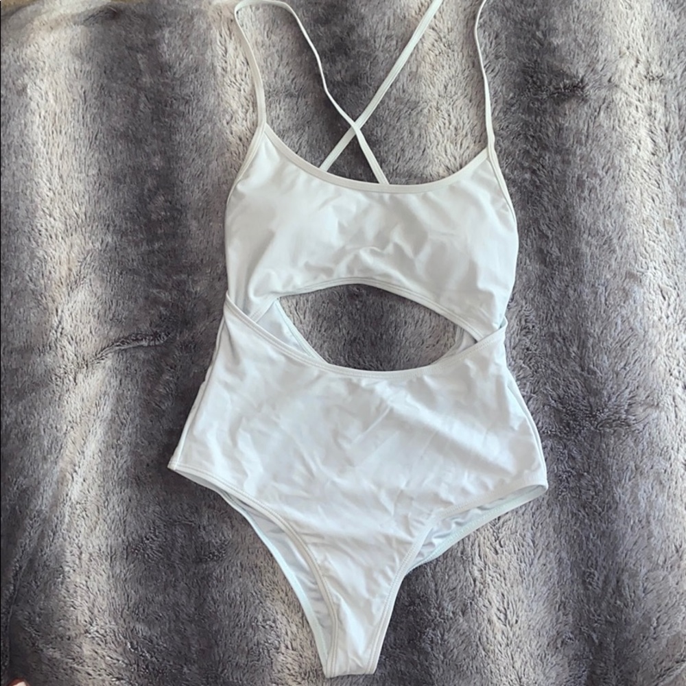 Small Gymshark one piece bathing suit